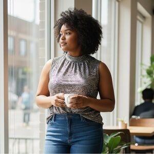 Anthropologie Top Shimmer High Neck
Metallic Gold